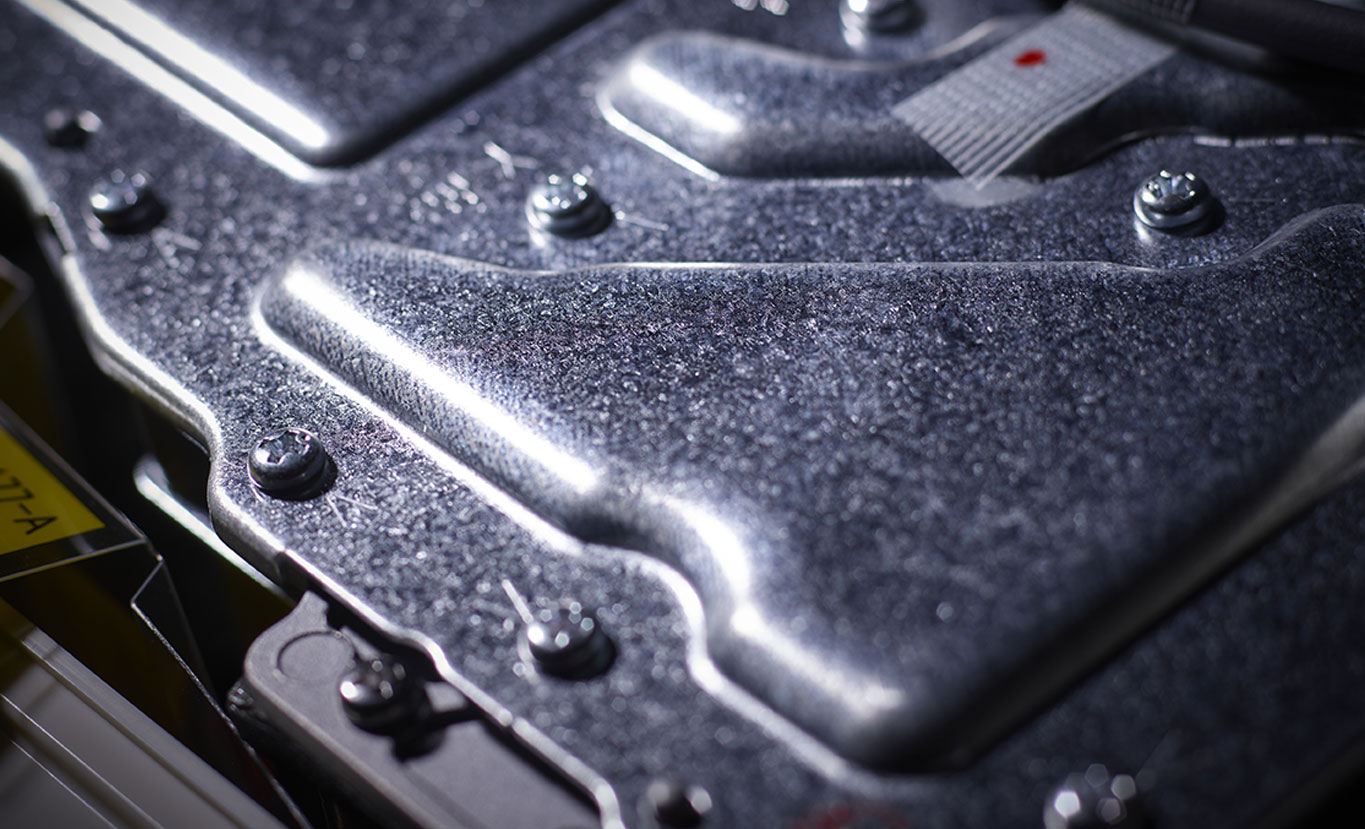 Rinnai Infinity B Gas Continuous Flow Hot Water (interior - plate close up)